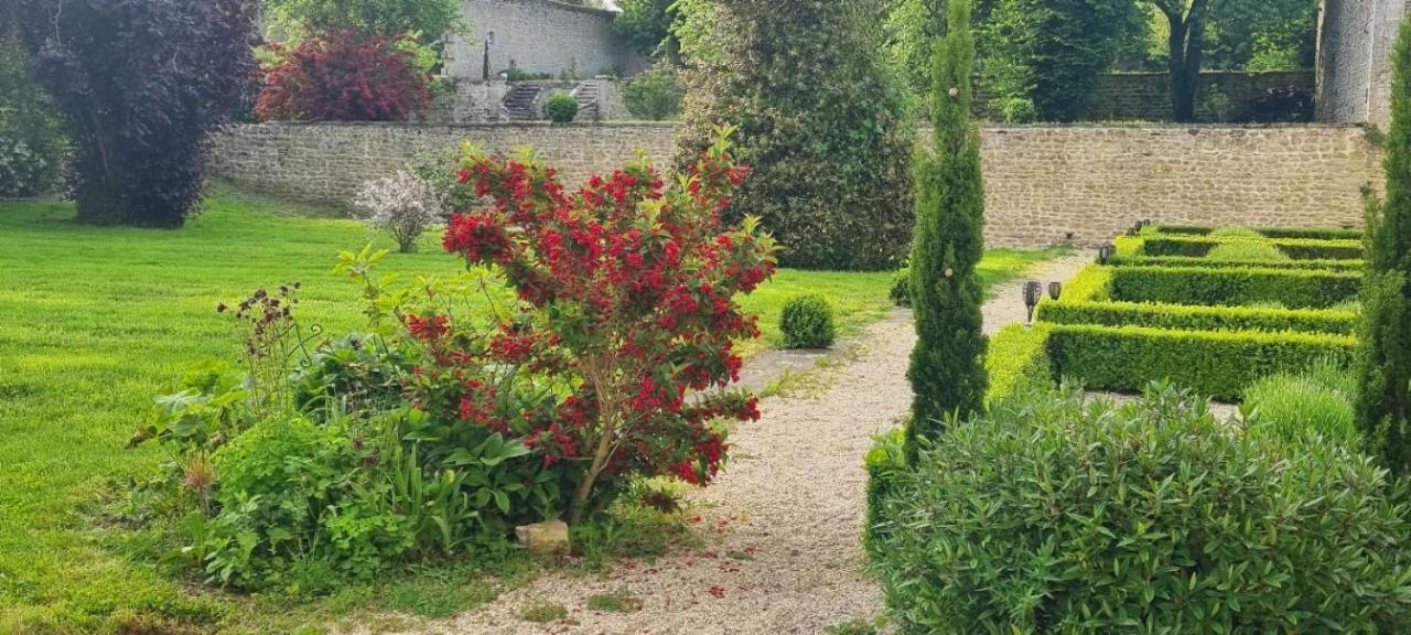 Villa L'Orangerie du Grand Jardin Condé-sur-Seulles Exterior foto